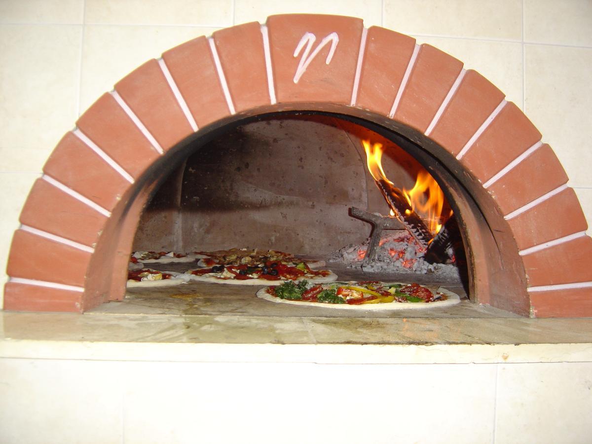 Gasthof Pizzeria Unterwirt Collepietra  Dış mekan fotoğraf